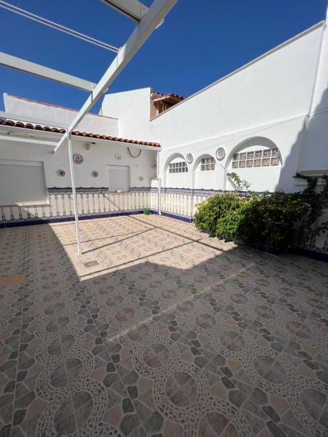 Casa Rural "El Canuelo" Aljucen Bagian luar foto